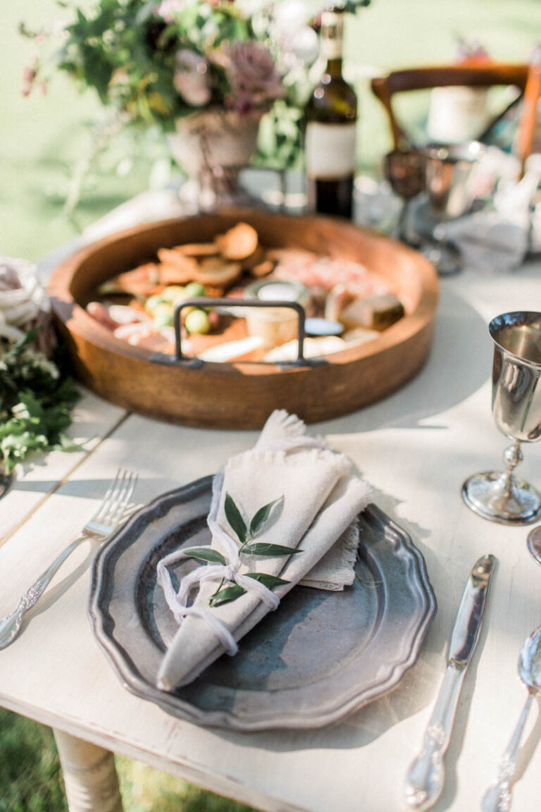 LEGENDS ESTATE WINERY SUMMER ANNIVERSARY // SHANNON + JEFF