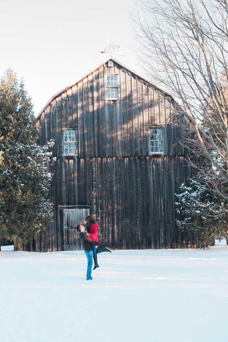 A WINTER WONDERLAND ENGAGEMENT SESSION AT BALLS FALLS