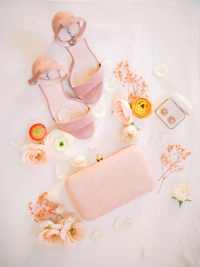 PINK ON PINK // VALENTINE'S DAY INSPIRATION // NIAGARA ON THE LAKE COURTHOUSE