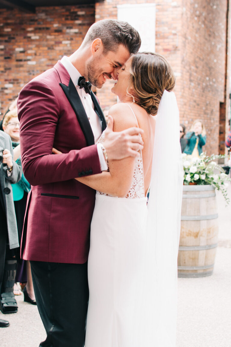 Earth Tone Wedding at The Hare Wine Co. // Ugo Photography