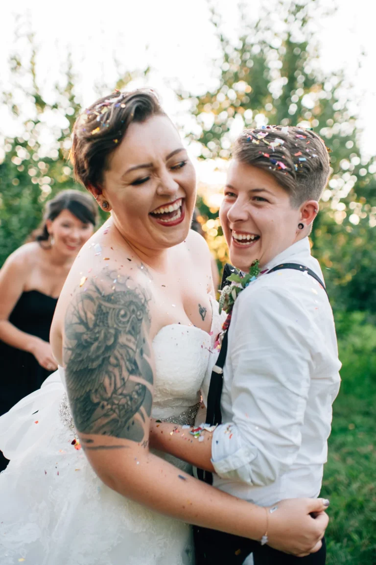 BEAMER FALLS MANOR // RACHEL + SYLINA'S SUMMER WEDDING
