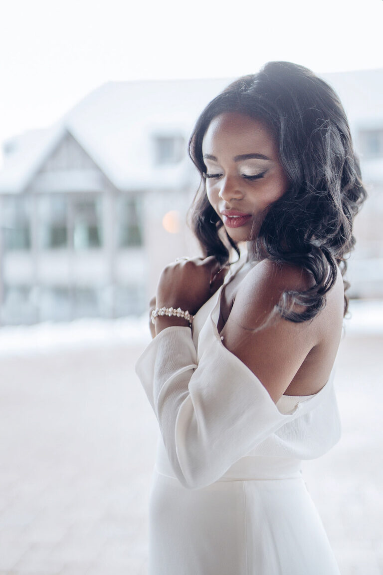 CLASSICALLY CHIC WINTER WEDDING EDITORIAL // LISA VIGLIOTTA PHOTOGRAPHY