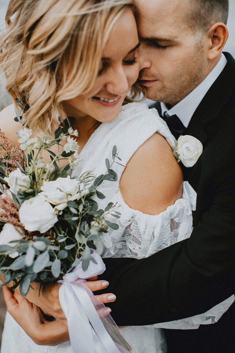 QUEEN'S ROYAL PARK // NIAGARA ON THE LAKE MICRO WEDDING
