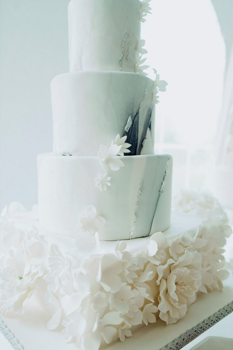 MITCHELL + DEREK // LEGENDS ESTATES WINERY WEDDING
