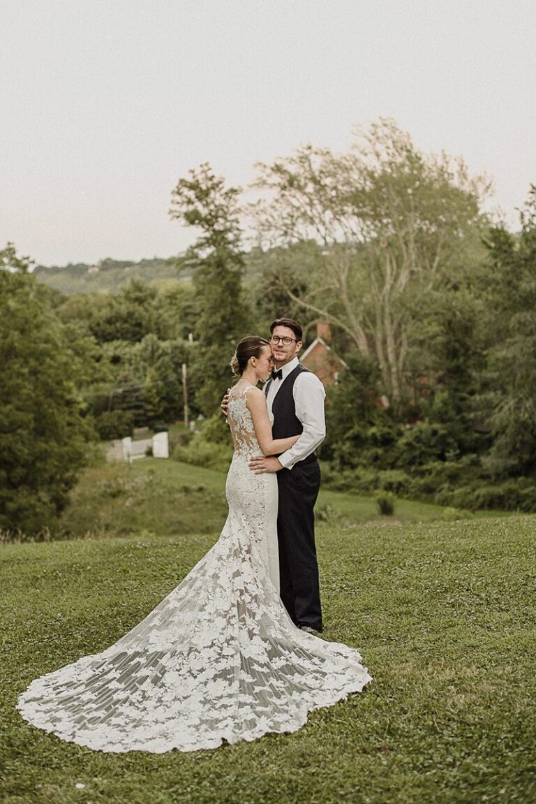 VICTORIA + TROY // WILLOWBANK ESTATE WEDDING