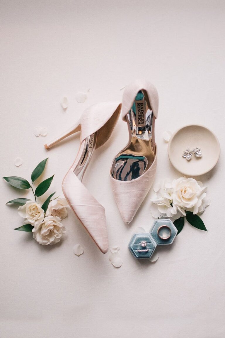 ALEX AND BRAD MARKET SQUARE WEDDING // SPARKLE AND TWINE EVENT PLANNING
