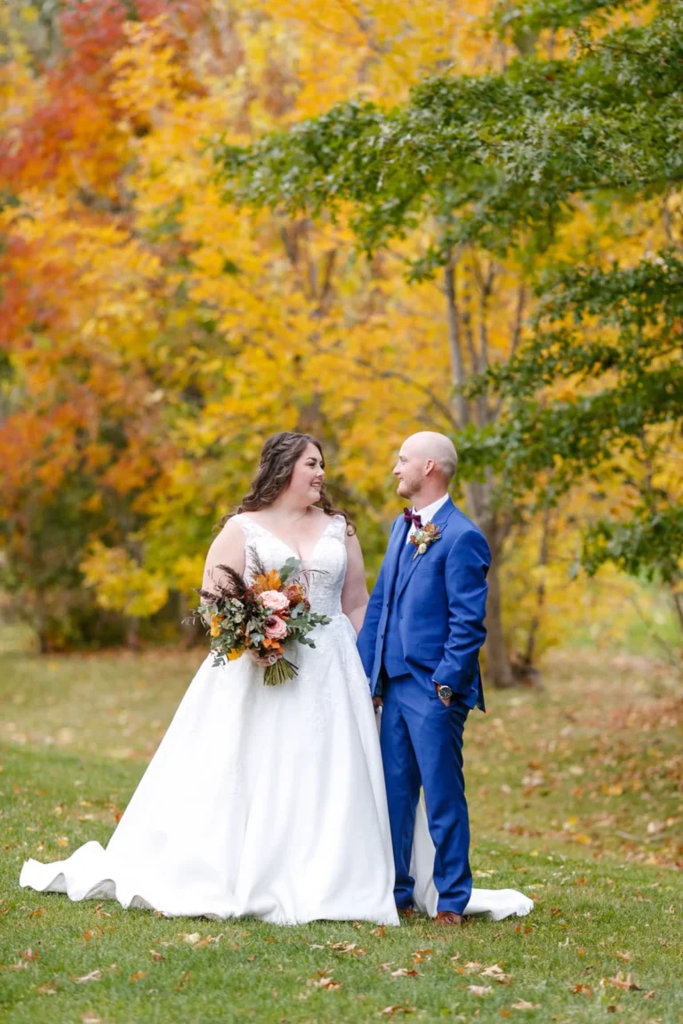 FALL WEDDING AT THE CLUB ROMA PAVILION IN ST. CATHARINES // PHILOSOPHY STUDIOS