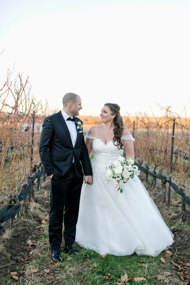 TIMELESS RAVINE VINEYARD ESTATE WINERY WEDDING IN NIAGARA // PHILOSOPHY STUDIOS