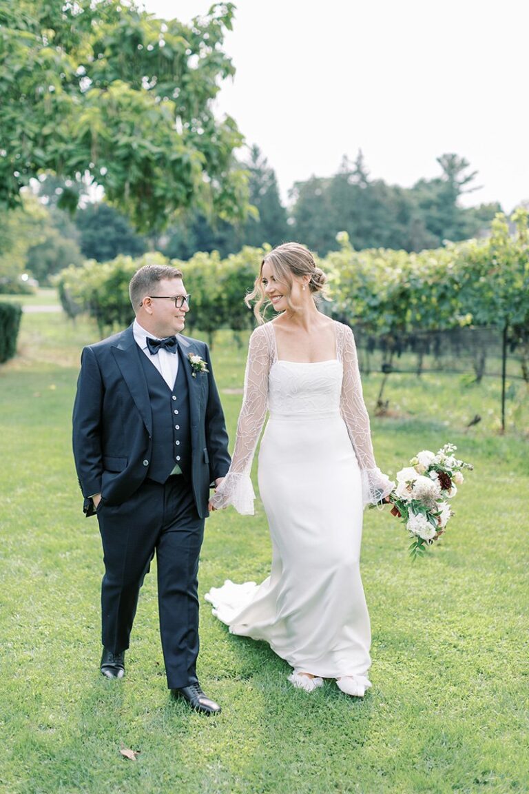 RAVINE VINEYARD ESTATE WINERY WEDDING IN NIAGARA-ON-THE-LAKE // AMANDA COWLEY EVENTS