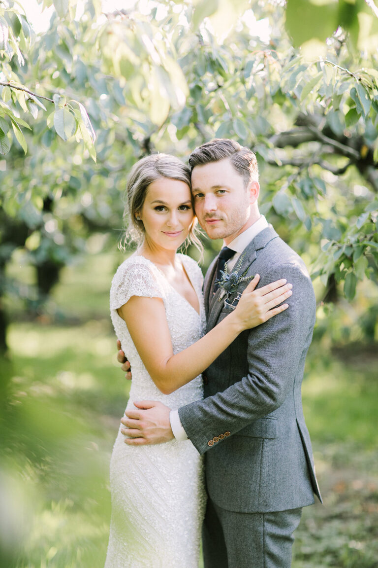 REAL NIAGARA WEDDING AT CHERRY AVENUE FARMS // ELIZABETH IN LOVE