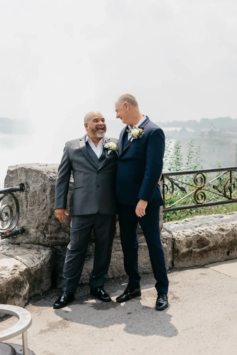 ELOPEMENT IN NIAGARA FALLS // NIAGARA WEDDING CO.