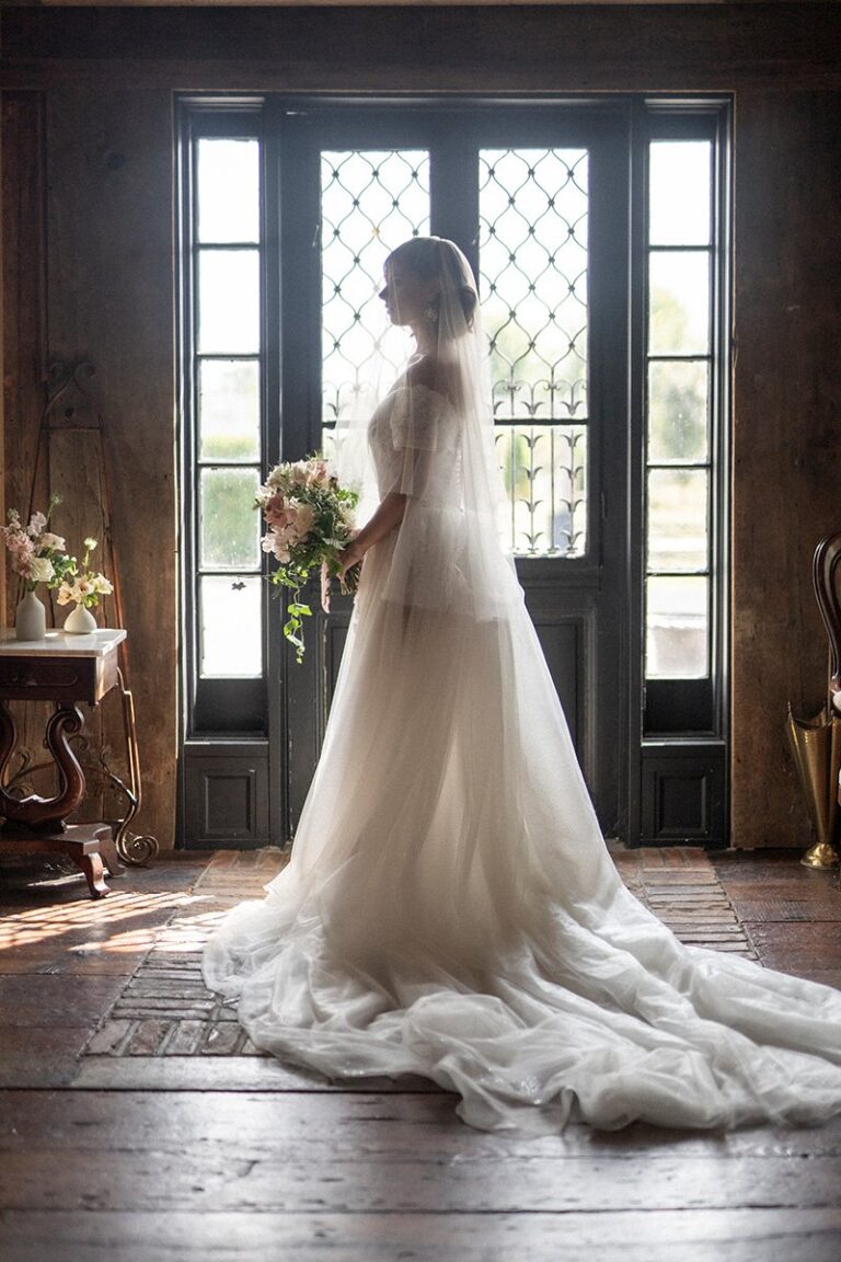 THE GLASS MANOR: INNISFIL WEDDING VENUE