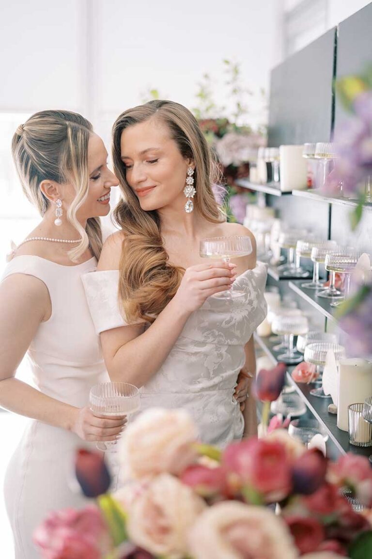 ROMANTIC SOUTHERN ONTARIO WEDDING INSPIRATION AT THE ART GALLERY OF HAMILTON