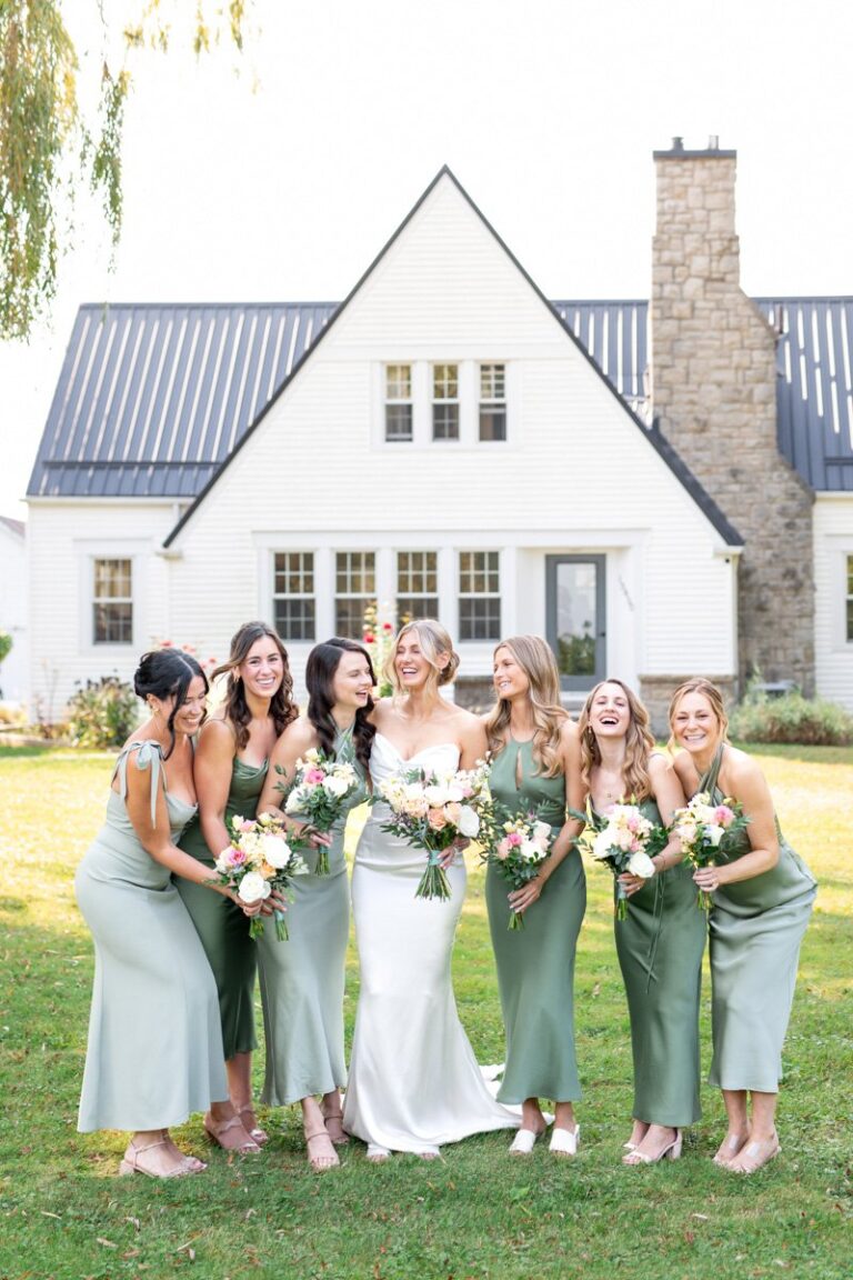 Summer Wedding at Queenston Mile Vineyard