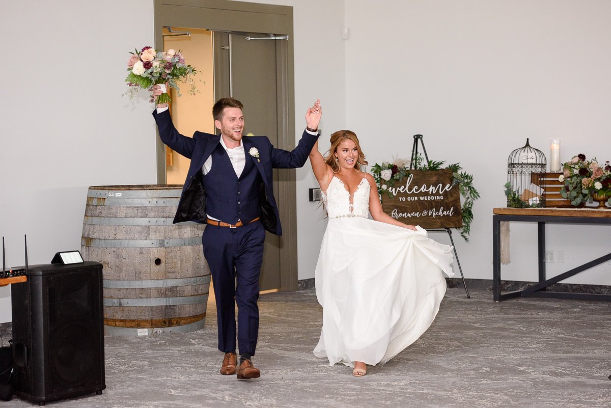 Mike Ravine BRONWEN + MICHAEL // RAVINE VINEYARD WEDDING - vineyardbride.ca